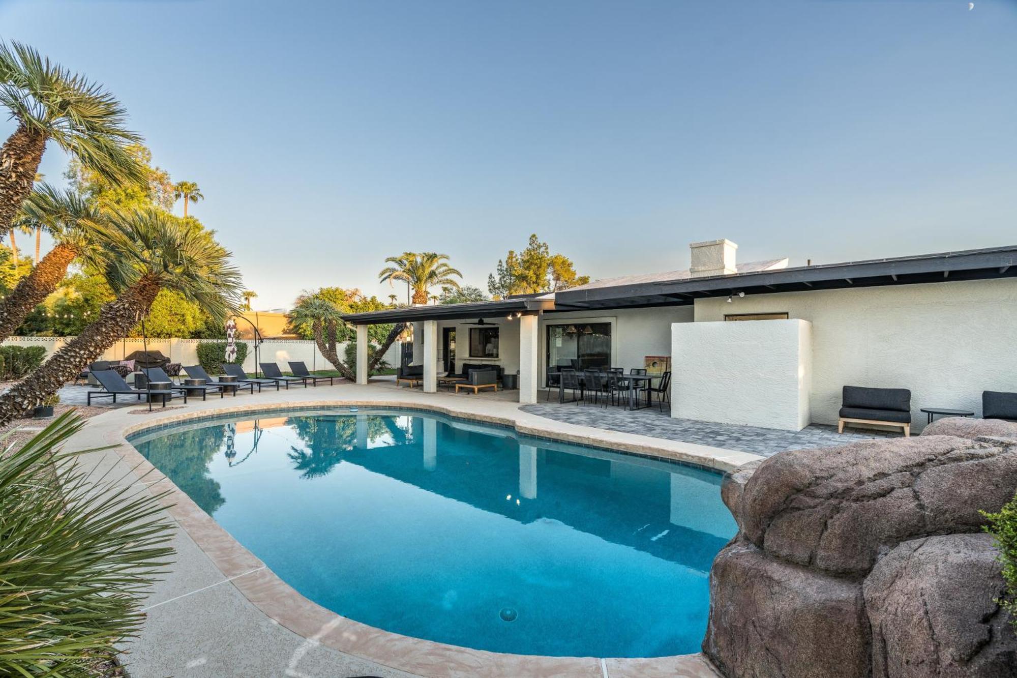 Exciting Backyard Entertainment And Close To Exclusive Golf Courses At La Quinta Del Sol Phoenix