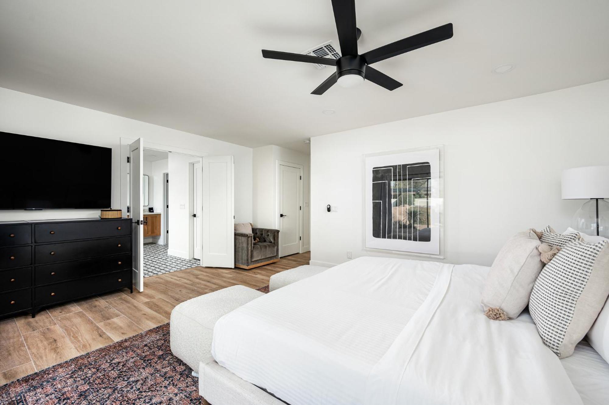 Exciting Backyard Entertainment And Close To Exclusive Golf Courses At La Quinta Del Sol *
