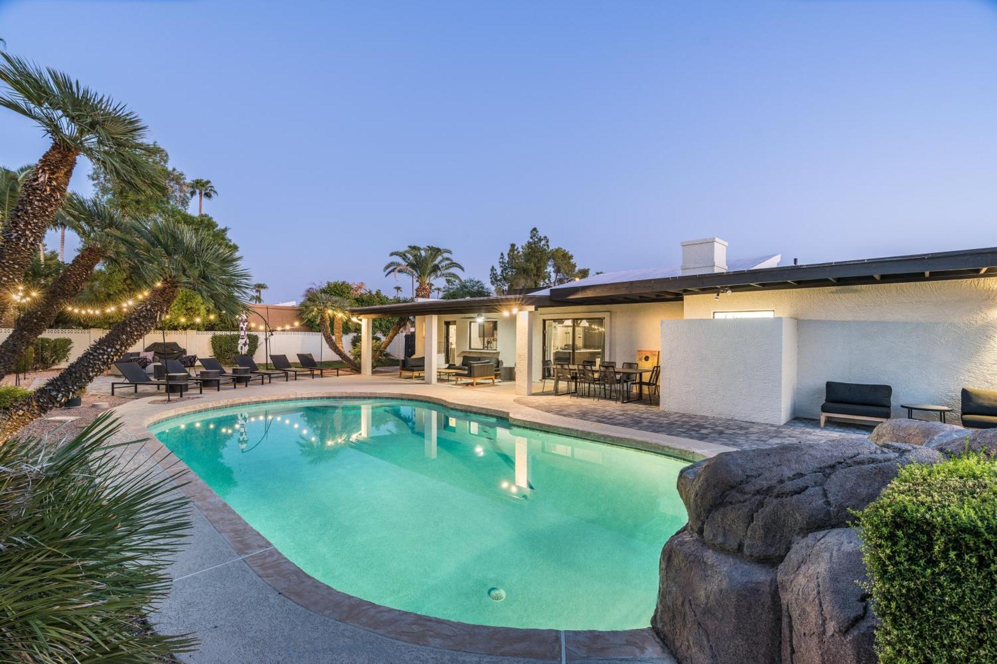Exciting Backyard Entertainment And Close To Exclusive Golf Courses At La Quinta Del Sol Casa de férias *