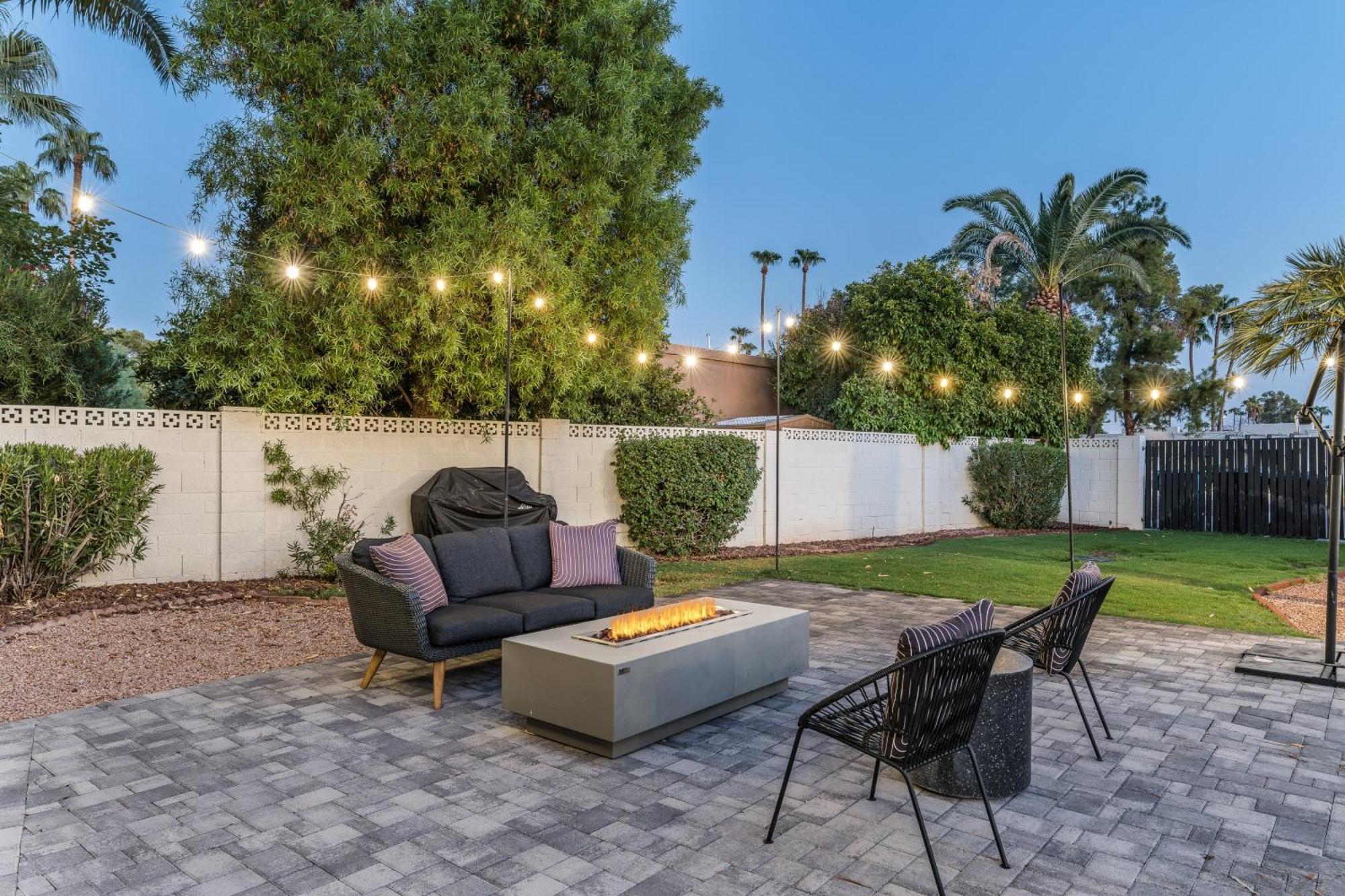 Exciting Backyard Entertainment And Close To Exclusive Golf Courses At La Quinta Del Sol Phoenix